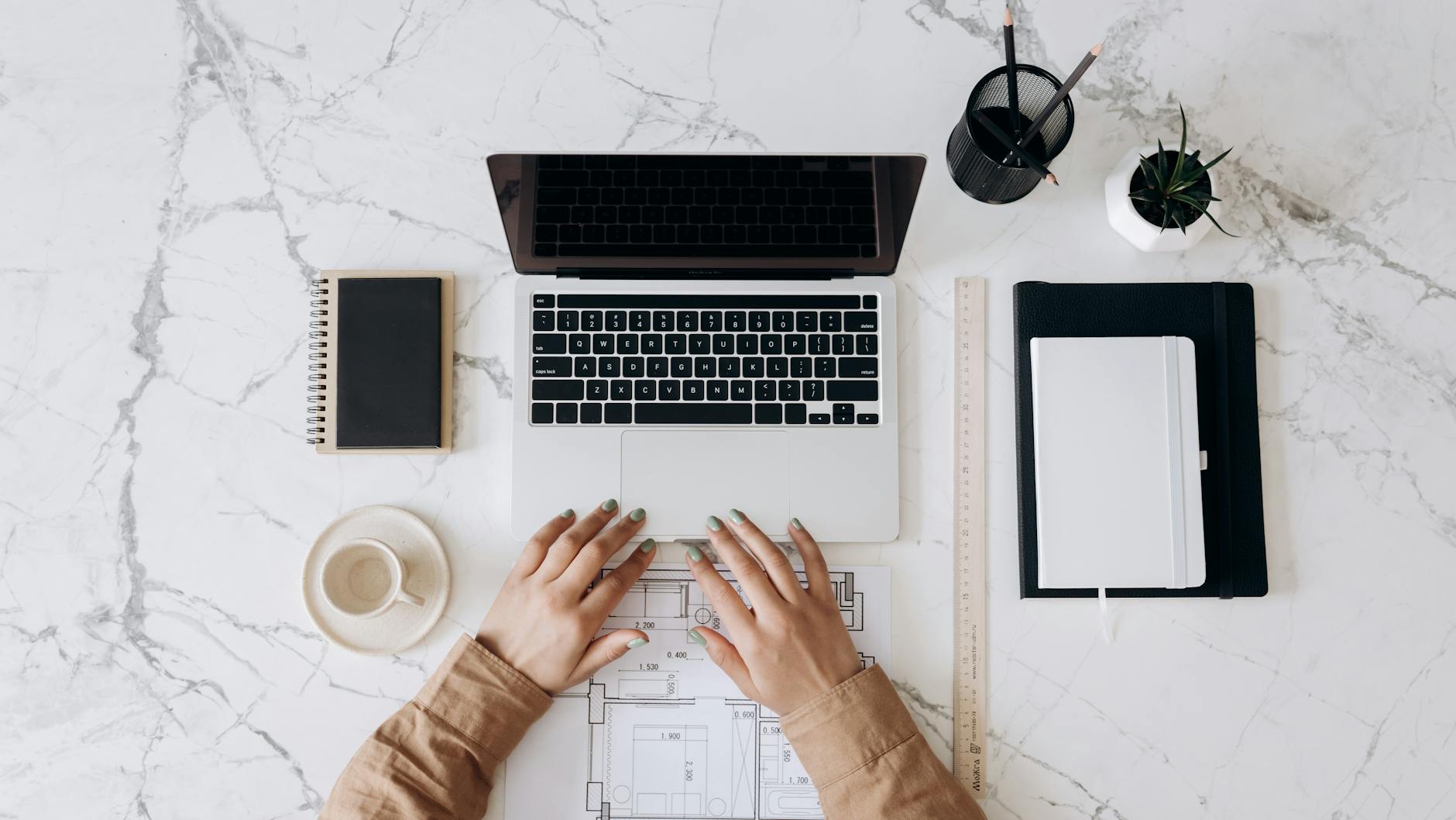 Finding Your Niche: The Key to Thriving in the Online Spiritual Marketplace